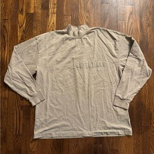 Essentials FOG turtleneck long sleeve size medium
